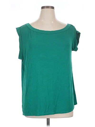 Pre-owned Torrid Sleeveless T-shirt In Green
