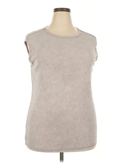 Pre-owned Torrid Sleeveless T-shirt In Tan