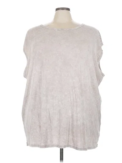 Pre-owned Torrid Sleeveless T-shirt In White