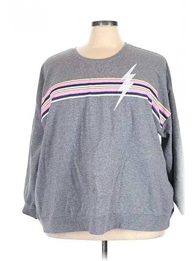 Pre-owned Torrid Sweatshirt In Gray
