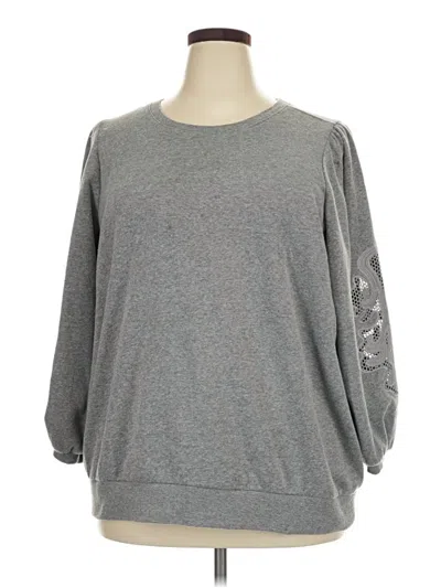 Pre-owned Torrid Sweatshirt In Gray