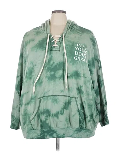 Pre-owned Torrid Sweatshirt In Green
