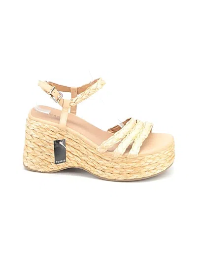 Pre-owned Torrid Wedges In Gold