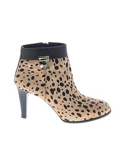 Pre-owned Tory Burch Ankle Boots In Tan