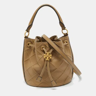 Pre-owned Tory Burch Beige Leather Small Fleming Soft Bucket Bag In Sand