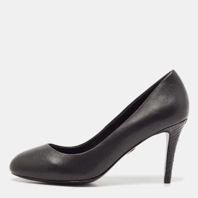 Pre-owned Tory Burch Black Leather And Water Snake Round Toe Pumps Size 37.5