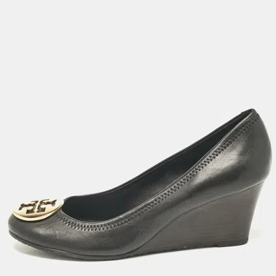 Pre-owned Tory Burch Black Leather Sally Wedge Pumps Size 38.5
