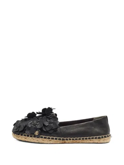 Pre-owned Tory Burch Blossom Floral-appliqué Ballet Flats In Black
