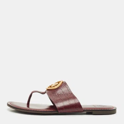 Pre-owned Tory Burch Burgundy Croc Embossed Leather Amanda Thong Sandals Size 37.5