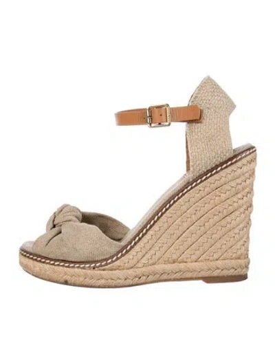 Pre-owned Tory Burch Canvas Espadrilles In Neutral