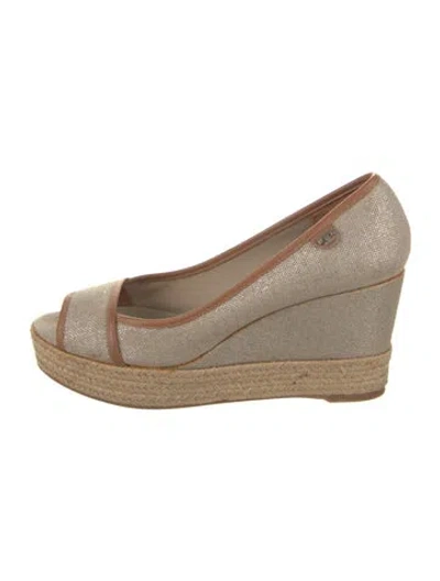 Pre-owned Tory Burch Canvas Leather Trim Embellishment Pumps In Neutral