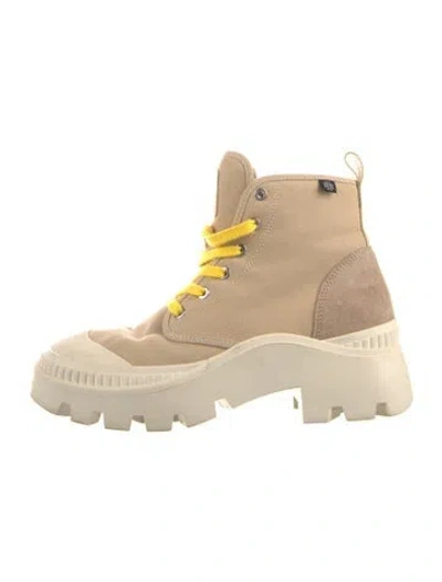 Pre-owned Tory Burch Canvas Sneakers In Neutral