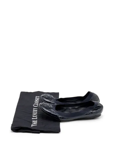 Pre-owned Tory Burch Caroline Patent-leather Ballet Flats In Blue