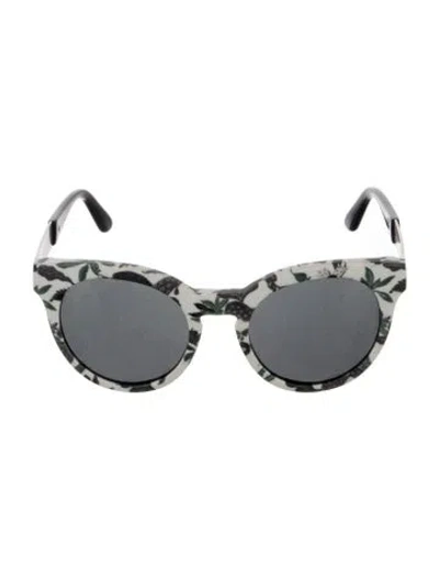 Pre-owned Tory Burch Cat-eye Tinted Sunglasses In White