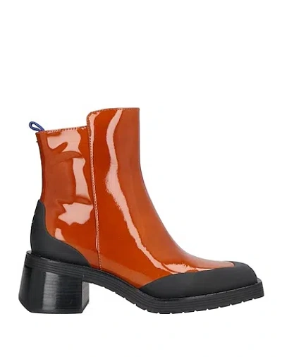 Tory Burch Color-block Shiny Ankle Boots In Orange