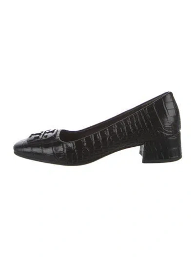 Pre-owned Tory Burch Crocodile Pumps In Black