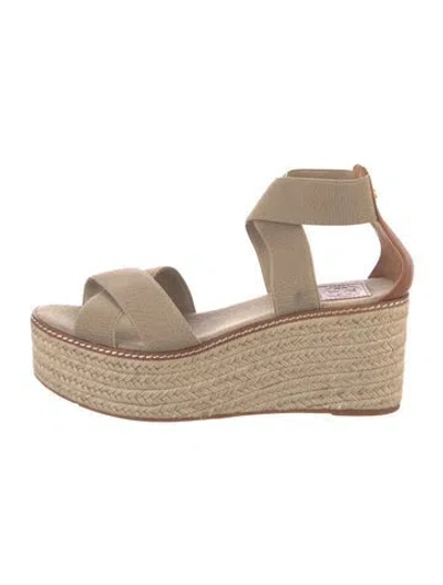 Pre-owned Tory Burch Espadrilles In Neutral