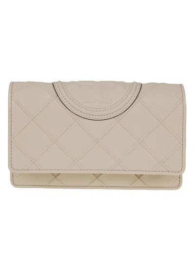Tory Burch Fleming Soft Chain Wallet In New Cream
