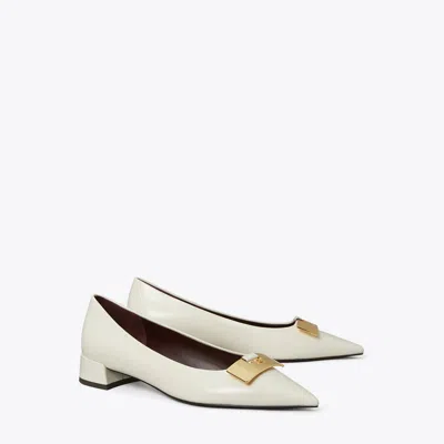 Tory Burch Gigi Petite Pump In Light Cream/gold