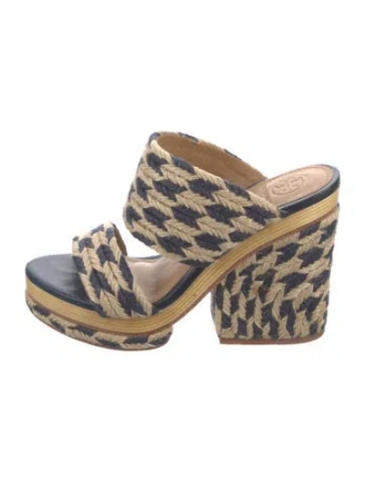 Pre-owned Tory Burch Jute Patterned Slides In Neutral