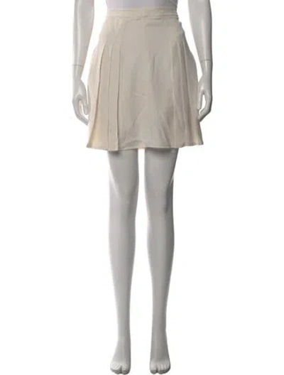 Pre-owned Tory Burch Knee-length Shorts In Gray