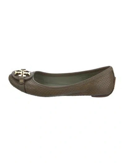 Pre-owned Tory Burch Leather Ballet Flats In Green