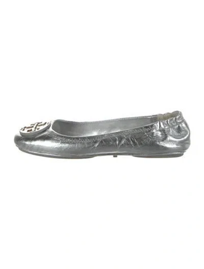 Pre-owned Tory Burch Leather Ballet Flats In Metallic/silver