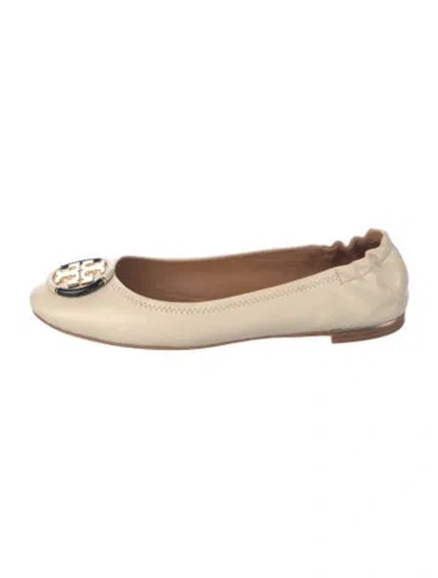 Pre-owned Tory Burch Leather Ballet Flats In Neutral