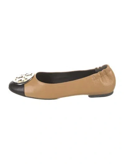 Pre-owned Tory Burch Leather Ballet Flats In Neutral