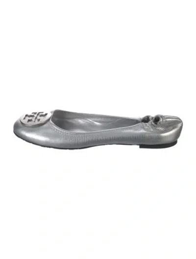 Pre-owned Tory Burch Leather Ballet Flats In Silver