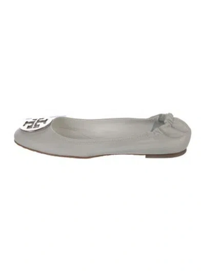 Pre-owned Tory Burch Leather Ballet Flats In White