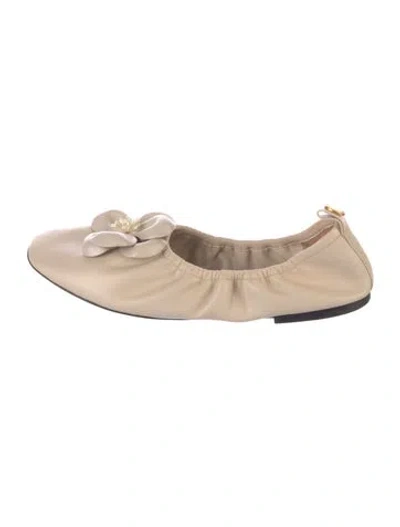 Pre-owned Tory Burch Leather Beaded Accents Ballet Flats In Neutral