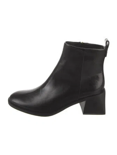 Pre-owned Tory Burch Leather Boots In Black