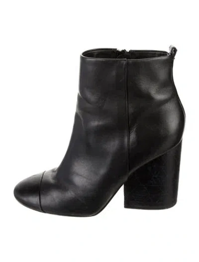 Pre-owned Tory Burch Leather Boots In Black