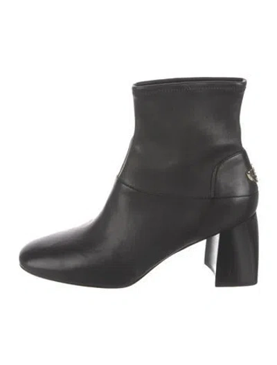 Pre-owned Tory Burch Leather Boots In Black