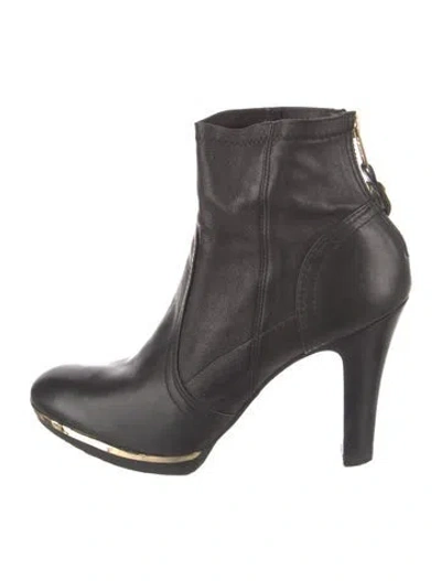 Pre-owned Tory Burch Leather Boots In Black