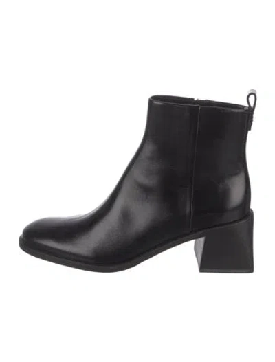 Pre-owned Tory Burch Leather Boots In Black