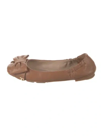 Pre-owned Tory Burch Leather Bow Accents Ballet Flats In Brown