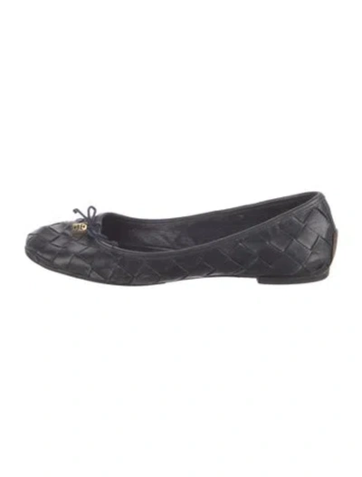 Pre-owned Tory Burch Leather Bow Accents Flats In Black