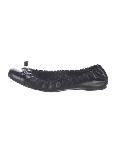 Pre-owned Tory Burch Leather Bow Accents Flats In Black