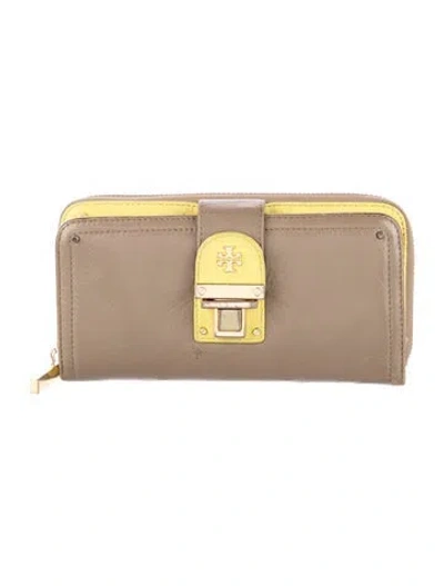 Pre-owned Tory Burch Leather Continental Wallet In Neutrals