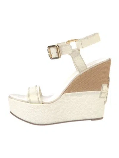 Pre-owned Tory Burch Leather Espadrilles In Neutral