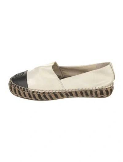 Pre-owned Tory Burch Leather Espadrilles In White