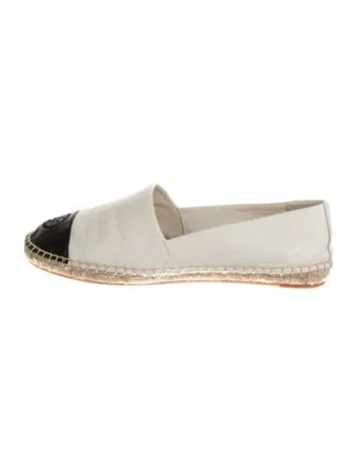 Pre-owned Tory Burch Leather Espadrilles In White