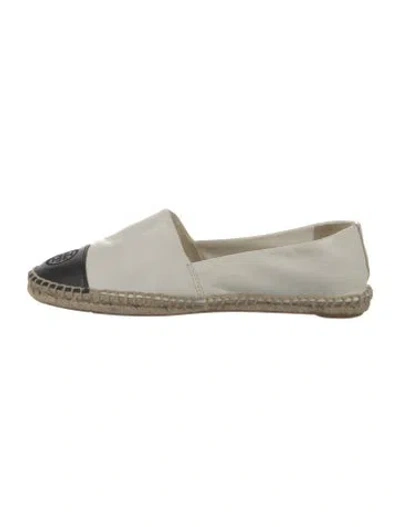 Pre-owned Tory Burch Leather Espadrilles In White
