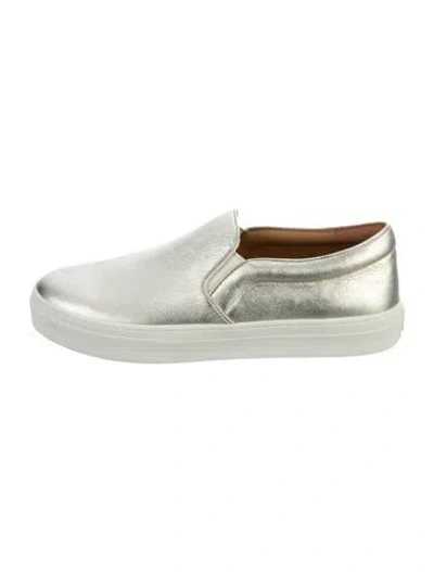 Pre-owned Tory Burch Leather Flats In Gold