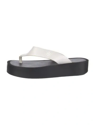 Pre-owned Tory Burch Leather Flip Flops In Black