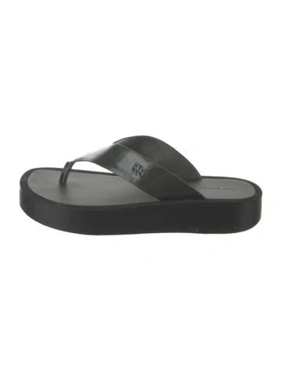 Pre-owned Tory Burch Leather Flip Flops In Black