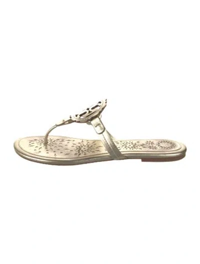 Pre-owned Tory Burch Leather Flip Flops In Gold/metallic