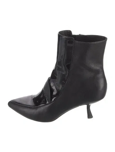 Pre-owned Tory Burch Leather Lace-up Boots In Black